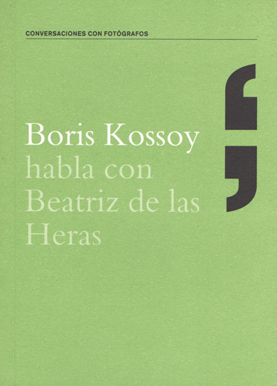 Boris Kossoy habla con Beatriz de las Heras